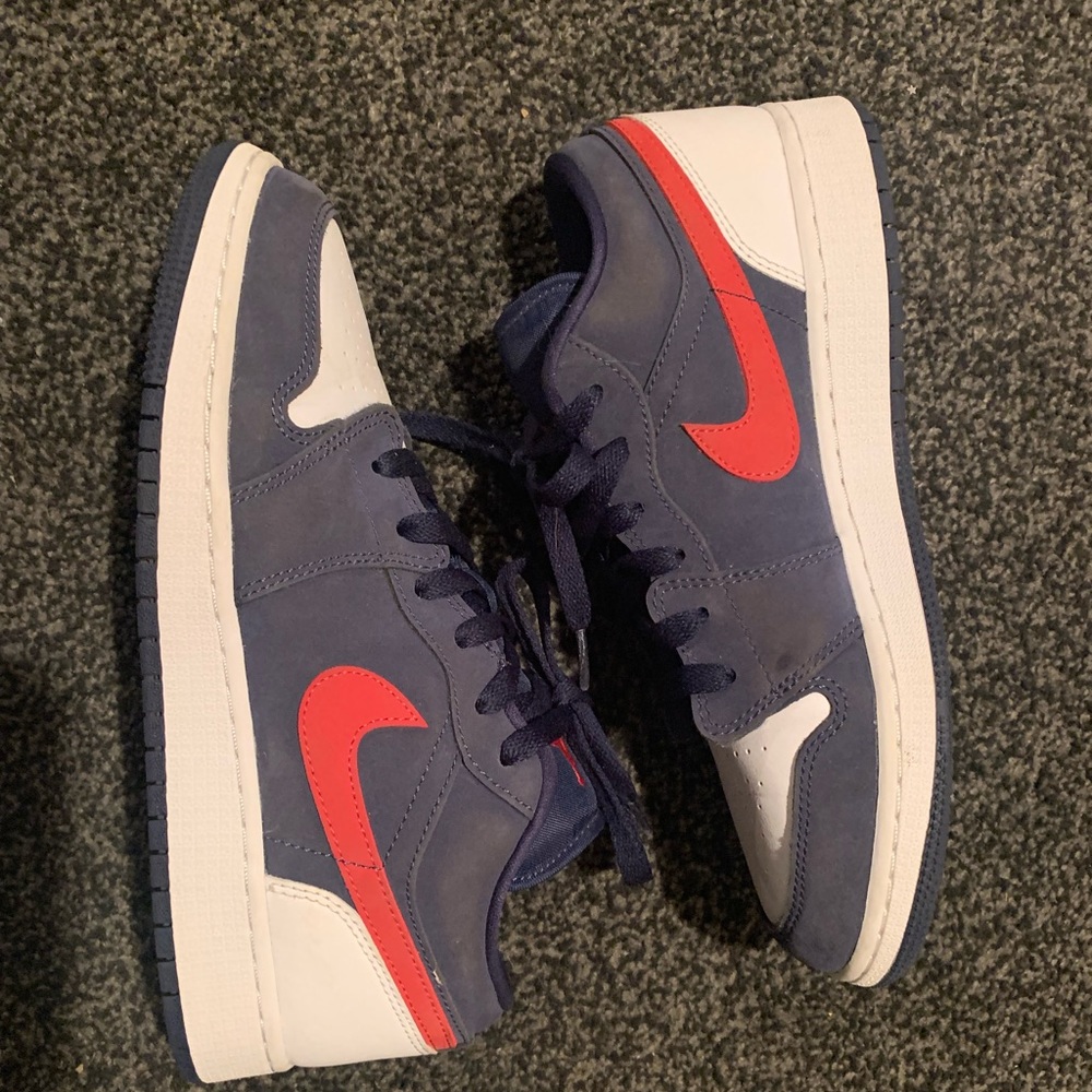 BOYS size 6Y